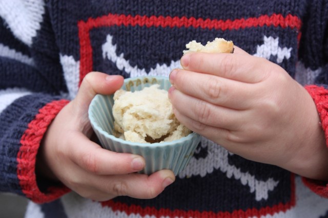 Little fingers in little buns